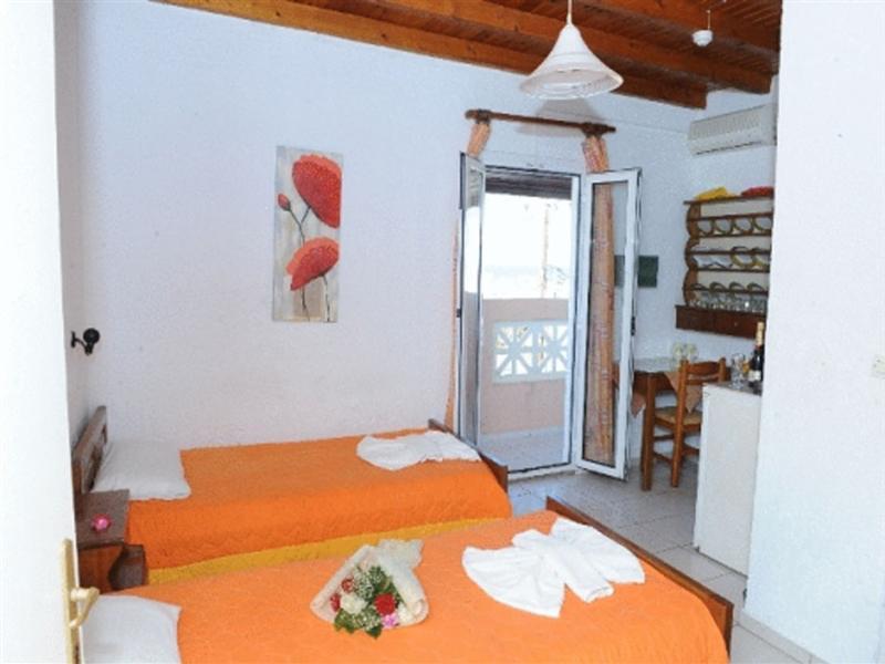 Kastro Beach Apartments 말리아 외부 사진